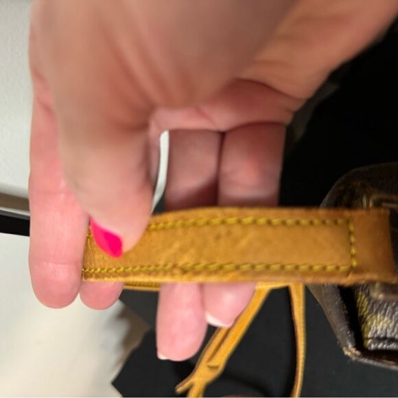 Authentic Vintage Louis Vuitton St Cloud GM Crossbody Bag - Picture 8 of 16